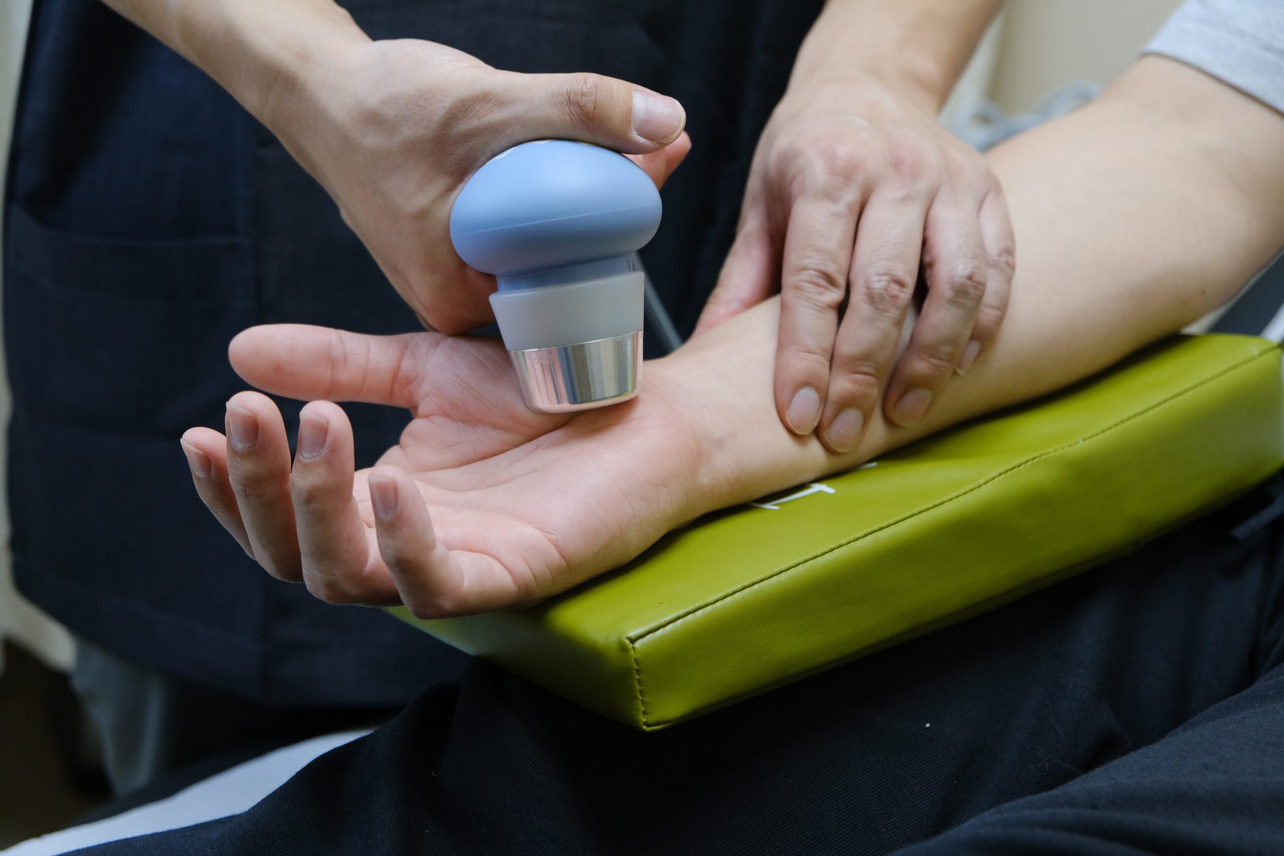 TCM and Physiotherapy Treatments for Wrist Pain