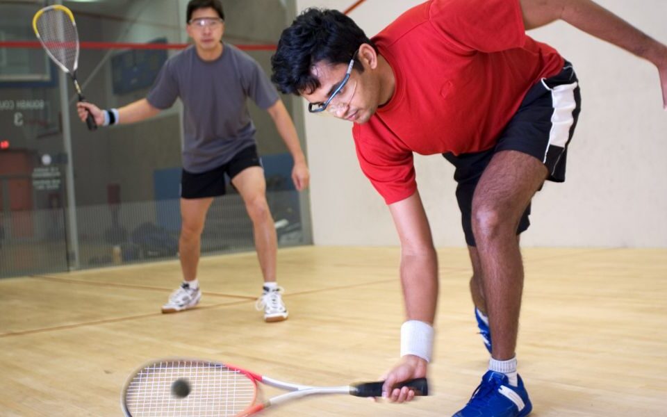 Squash Injury Risks & Prevention Tips from Regis Wellness Physiotherapy